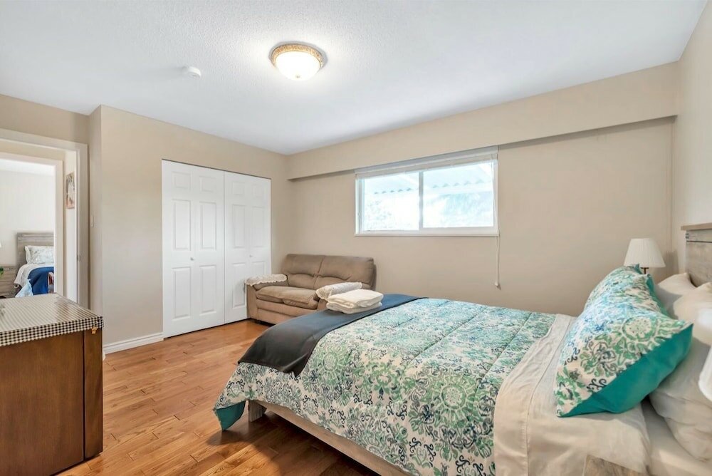 Фото Orchid House