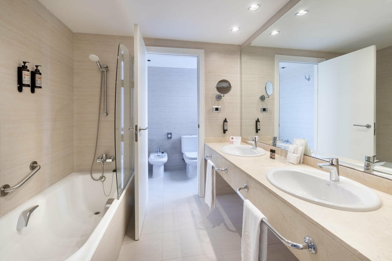 Фото Hotel Cristina by Tigotan Las Palmas - Adults Only