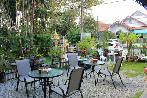 Хостел Eat n Sleep на Пхукете