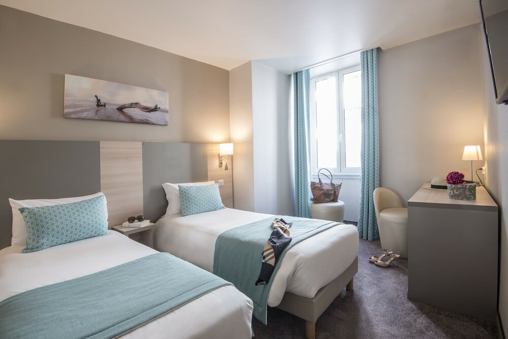 Фото Hotel Du Midi