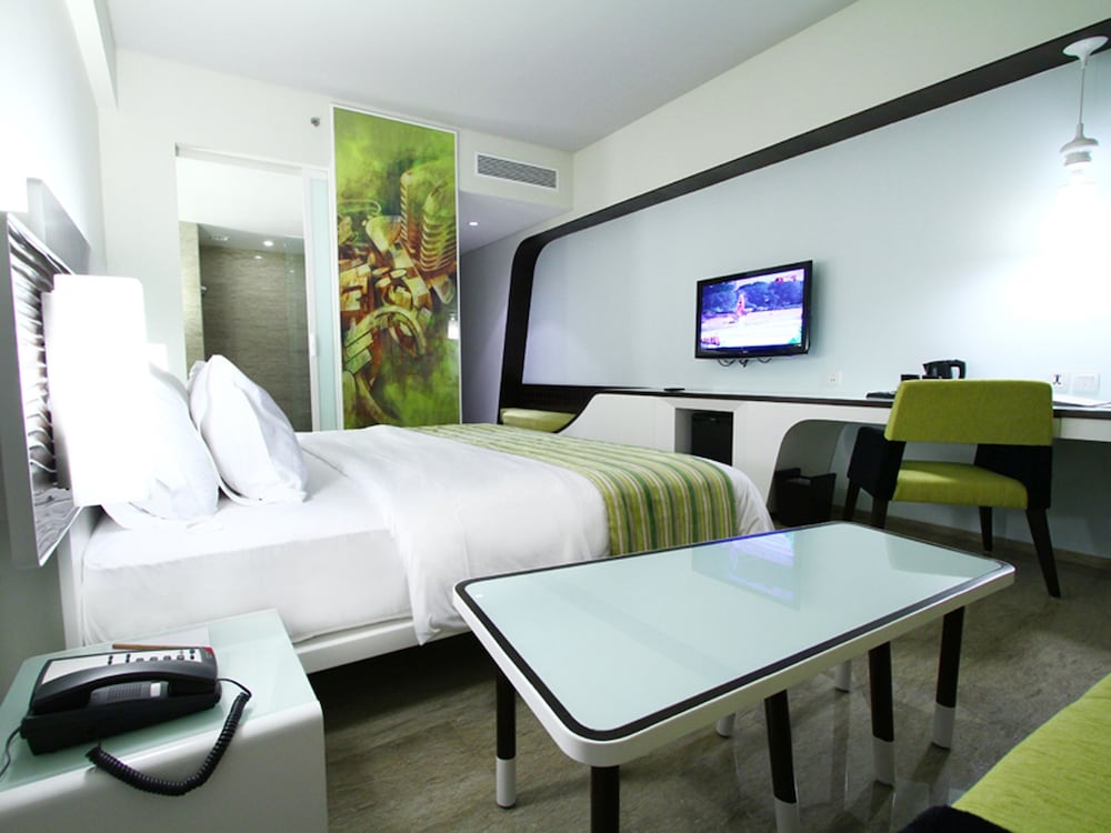 Фото Sensa Hotel