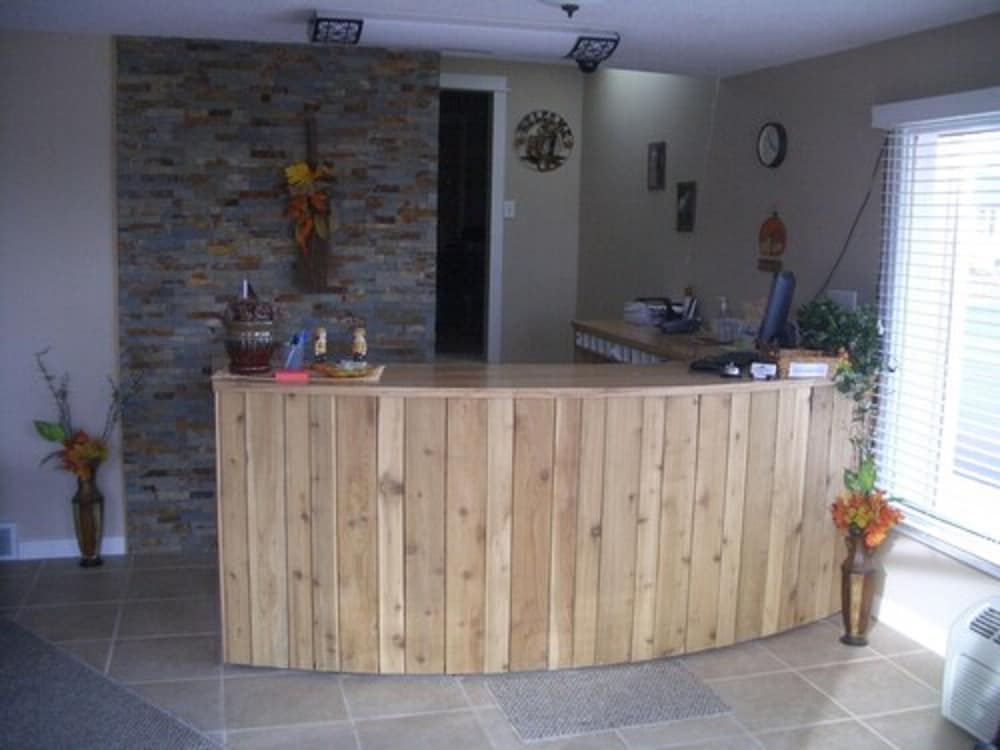 Фото Laramie Valley Inn