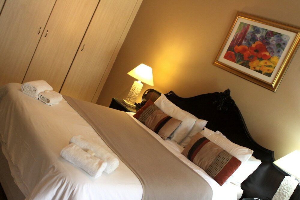 Фото Airport Lodge Guest House