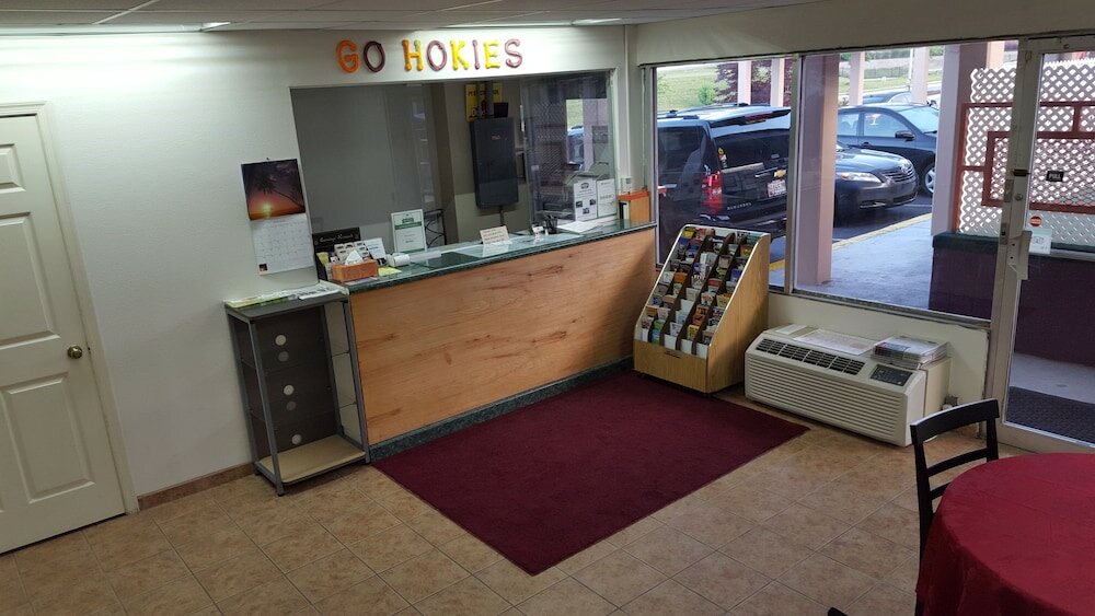 Фото Red Carpet Inn Blacksburg