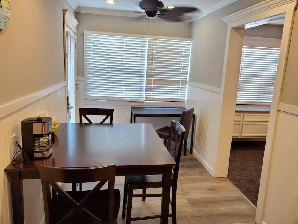 Фото Coronado Island Inn