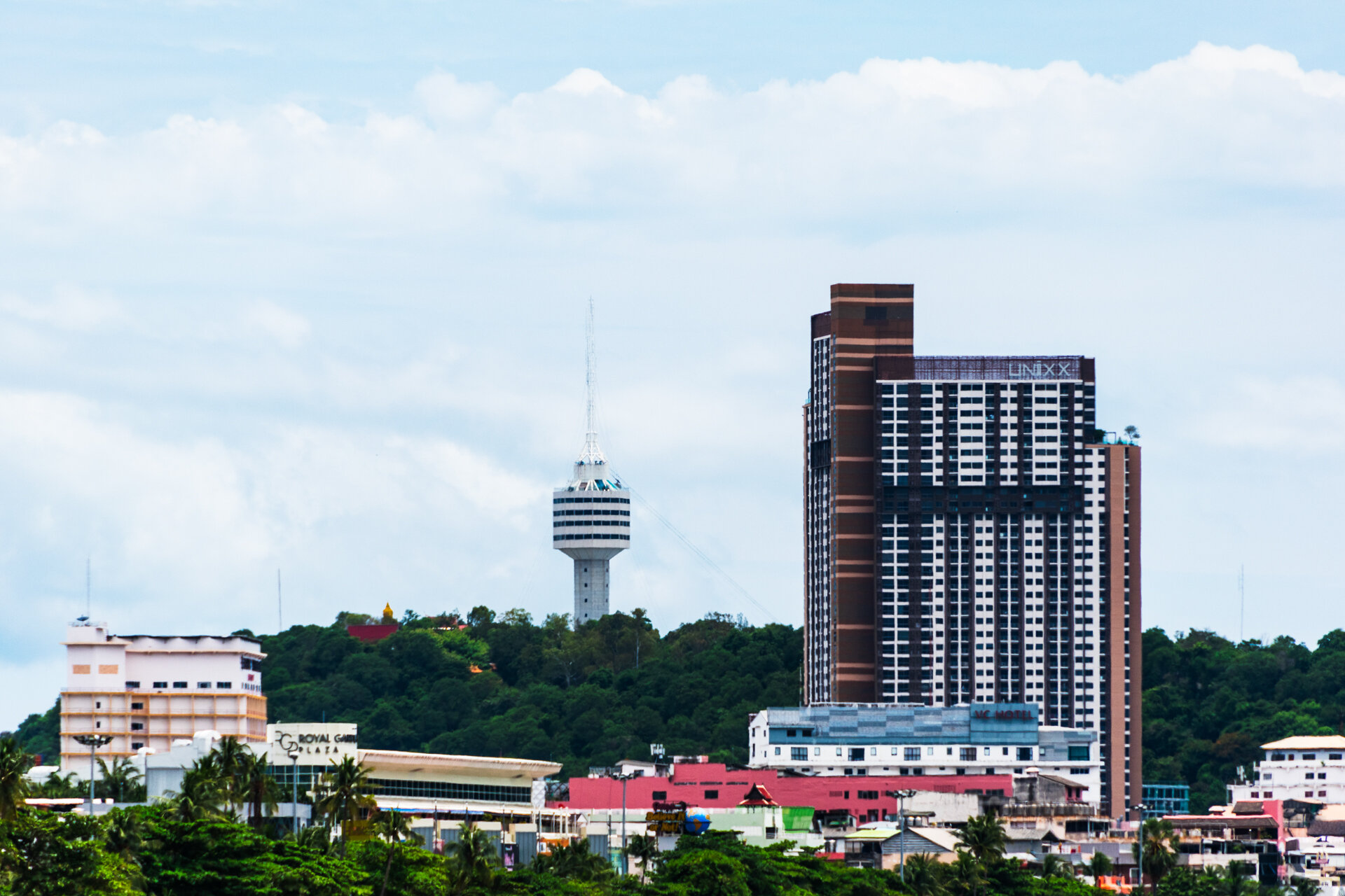 Фото Unixx Pattaya Private Residence and Resort