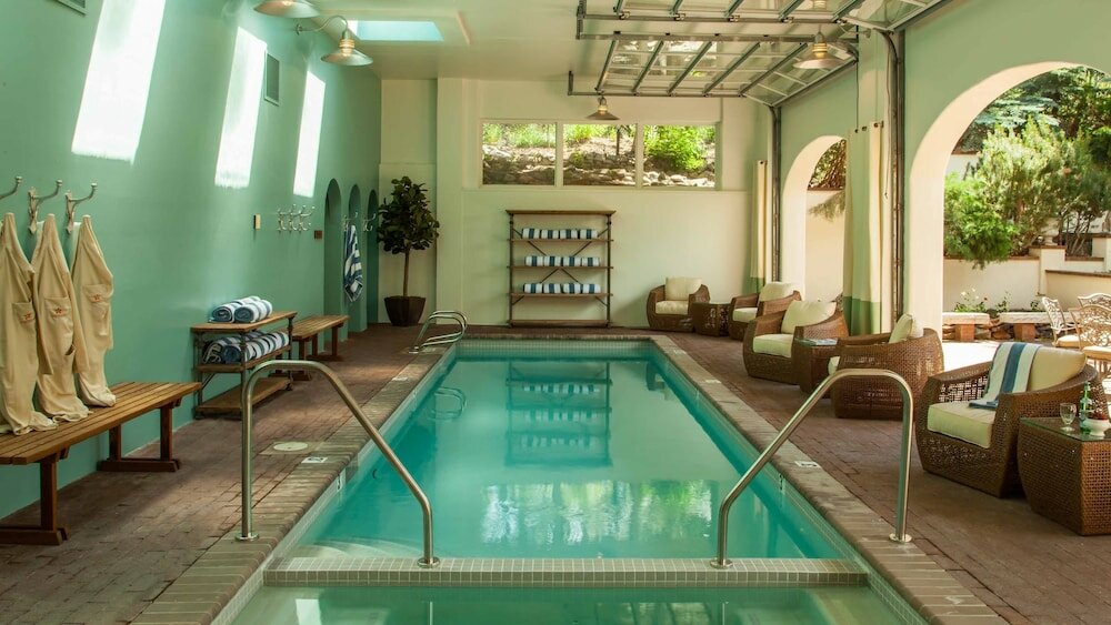 Фото Knob Hill Inn