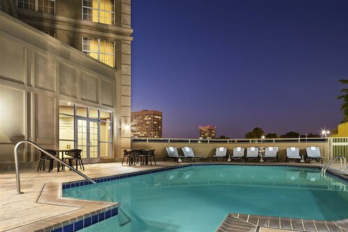 Гостиница Sheraton Suites Galleria-Atlanta