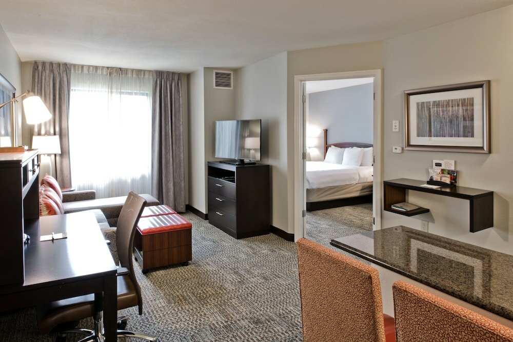 Фото Staybridge Suites Charlotte Ballantyne, an Ihg Hotel