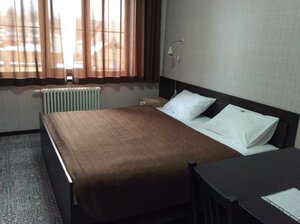 Zavodskaya (Verkhnyaya Salda, ulitsa Lenina, 44), hotel