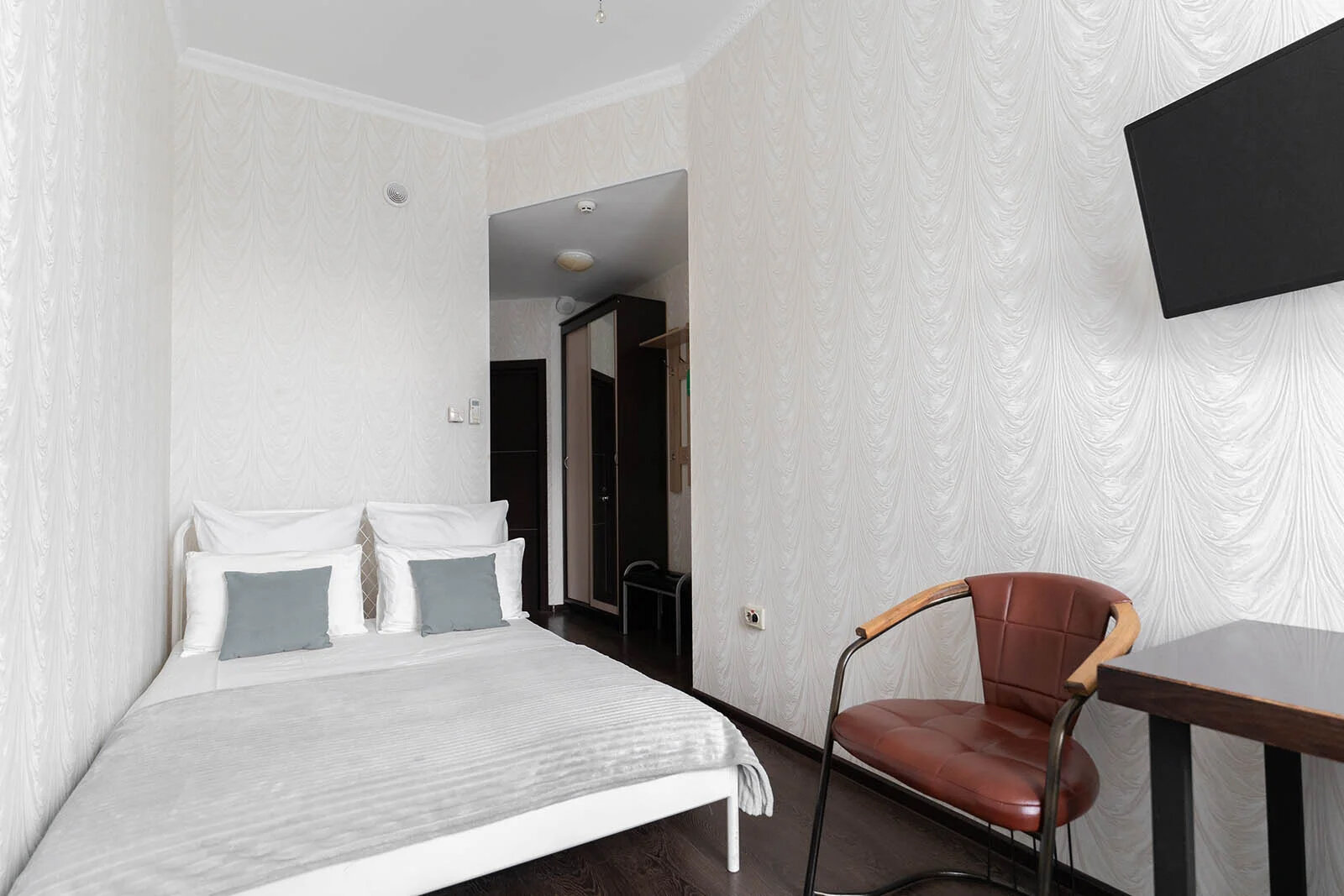 Фото Апельсин у Театра