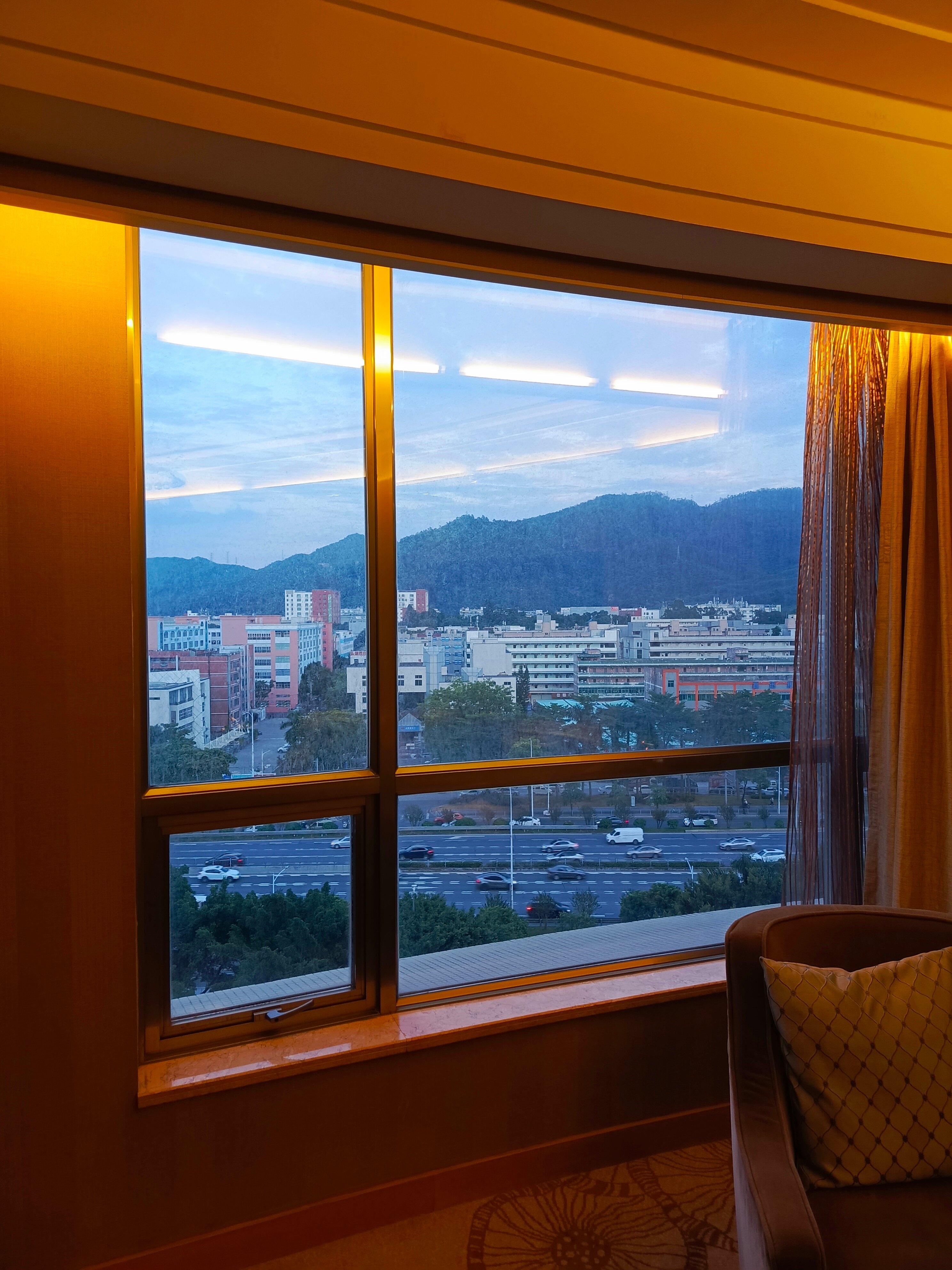 Фото Shenzhen Baolilai International Hotel