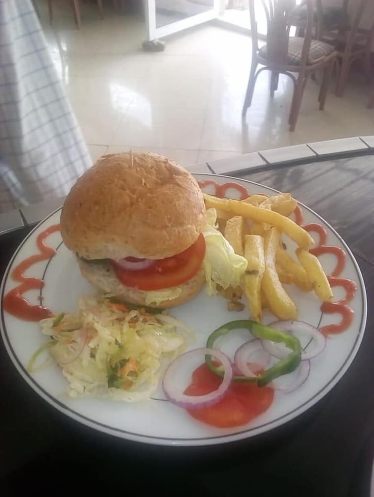 Фото Estla Lodge