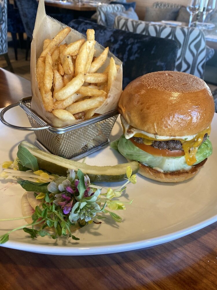 Фото Legacy Resort Hotel & SPA