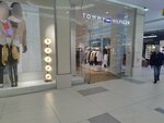 Tommy Hilfiger (Abdullah Rozybakiev Street, 247А), clothing store