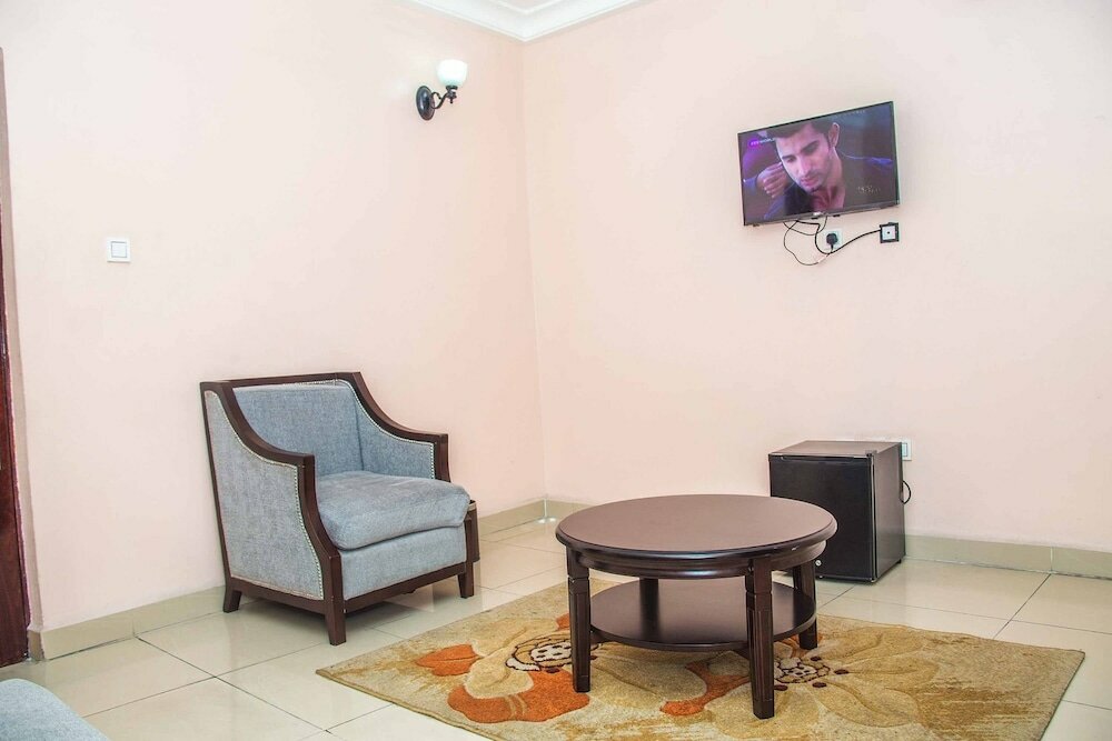 Фото Royal Crest Hotel & Suites