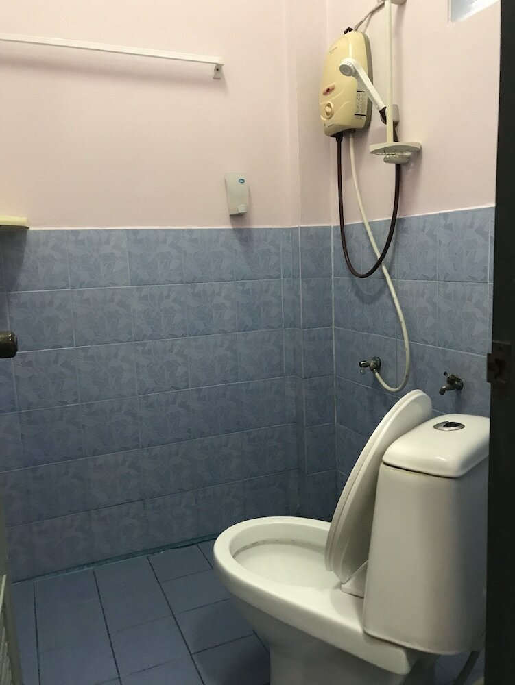 Фото Puangchompoo Place