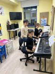 Yatvoru (Moskovskiy Avenue, 183-185Ак4Б), educación musical
