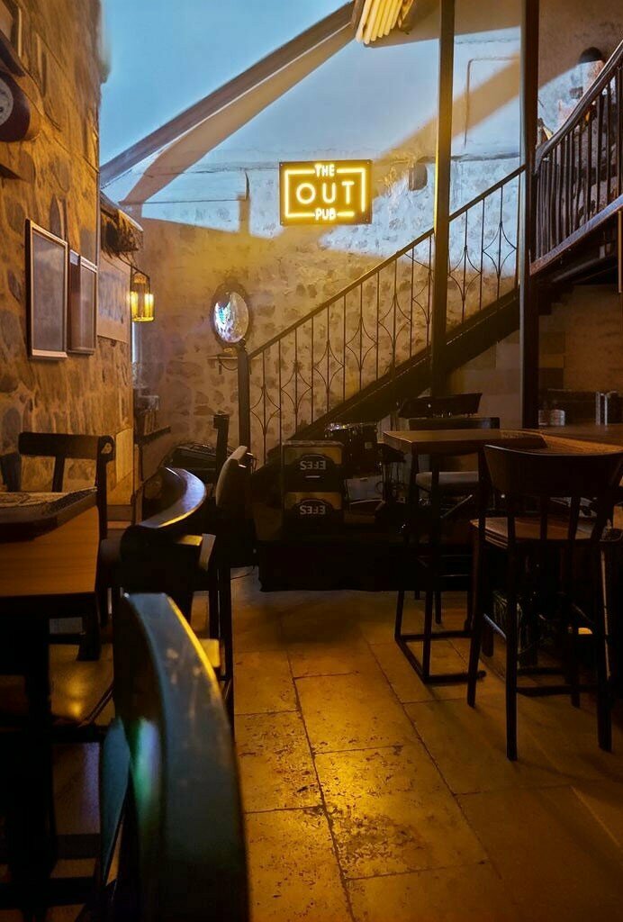 Bar, pub The Out Pub, Antakya, photo