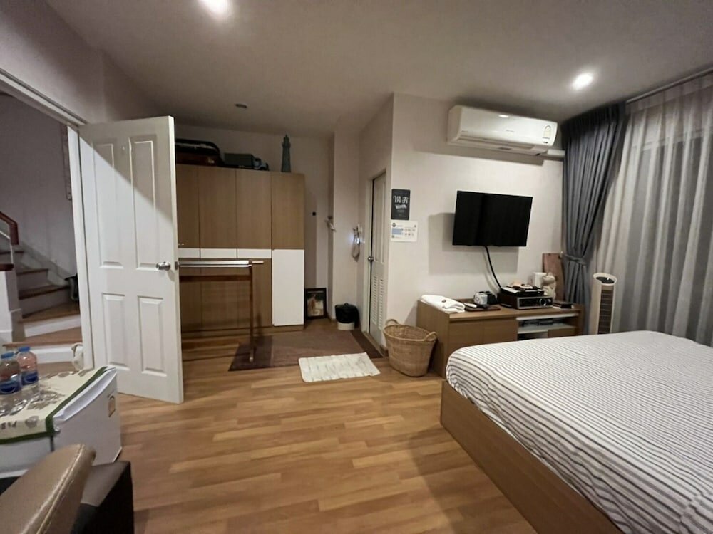 Hotel Autta House, Bangkok, photo