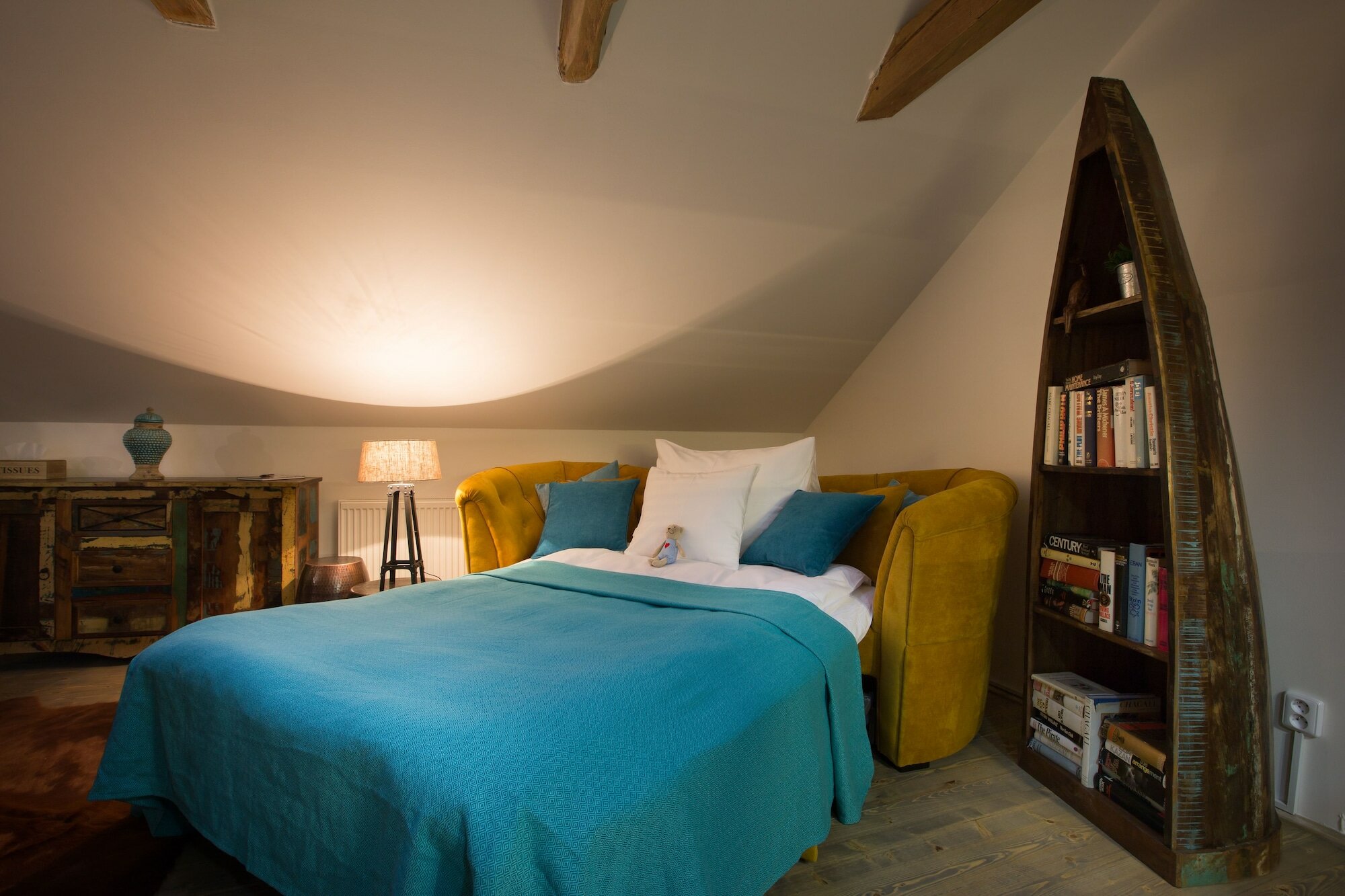 Фото Old Town Boho Chic Attic