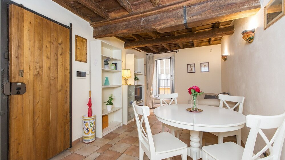 Фото Rental in Rome Falegnami