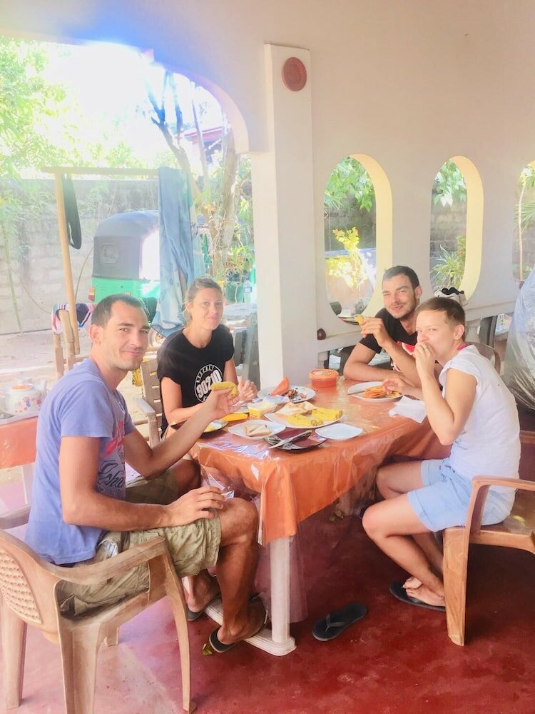 Фото Wonderland Mirissa Lucky Guest Home