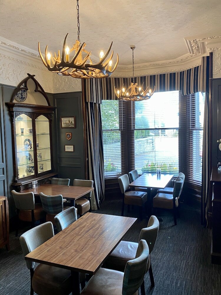 Фото The Dutch Mill Hotel