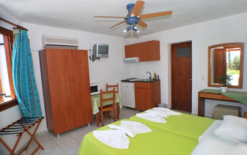 Фото Blue Fish Apartments