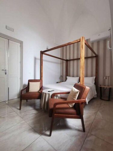 Гостиница Dimora San Biagio Suites & Apartment в Лечче