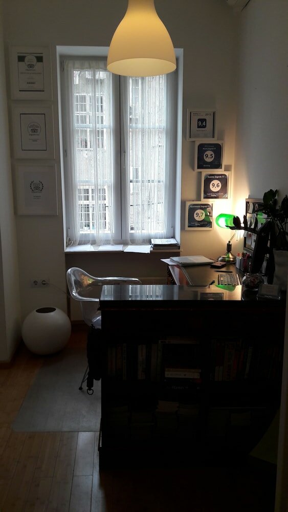 Фото Rooms Zagreb 17