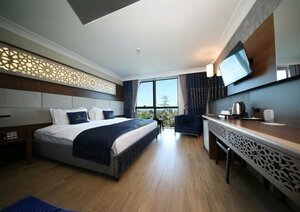 Гостиница Bm Hotel City & Infinity