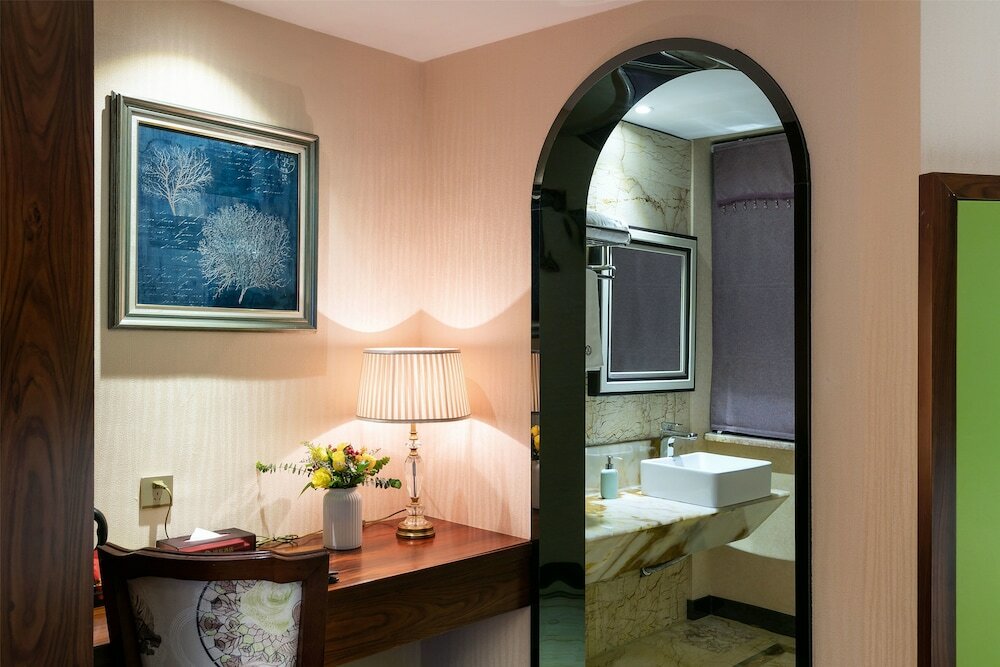 Фото Hangzhou Jinchen Yuqi Hotel