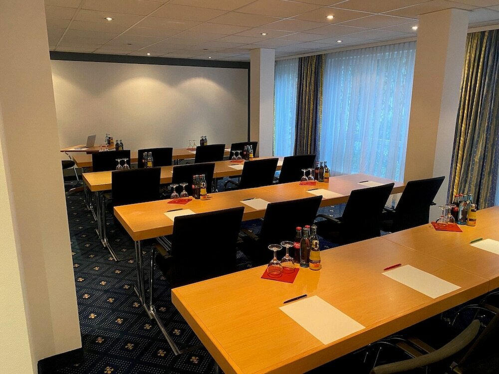 Фото Hotel am Schlosspark