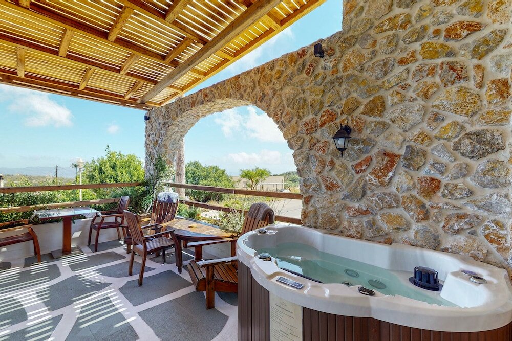 Фото Limeri Traditional Guest House