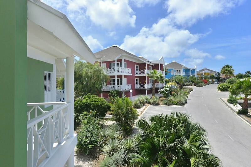 Гостиница Chogogo Dive & Beach Resort Curacao в Виллемстаде