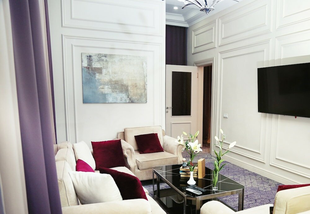 Фото Madison Ave Hotel Bishkek