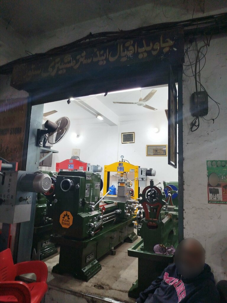 Car service, auto repair Javied Iqbal machinery, Lahore, photo