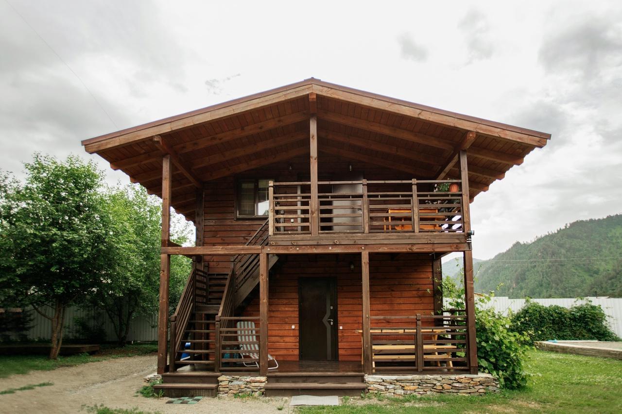 Фото Медведь и Ягодка