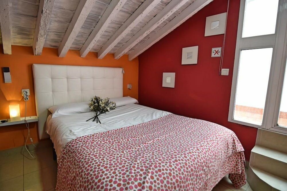 Фото Apartamentos Marqués de la Merced