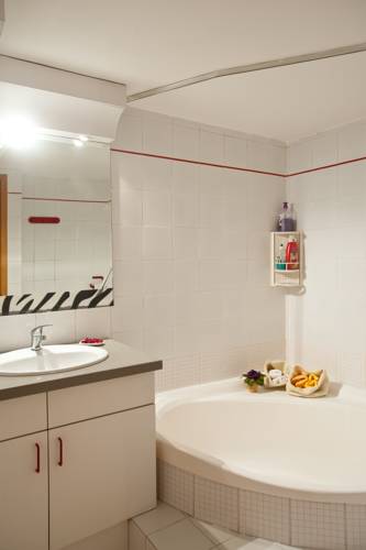 Фото Eshkol Housing Haifa -Luxury Sea View Villa