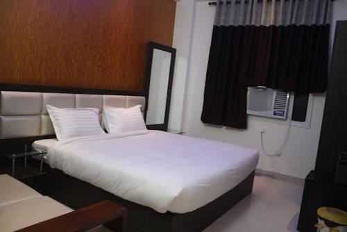 Фото Hotel Golden Sky