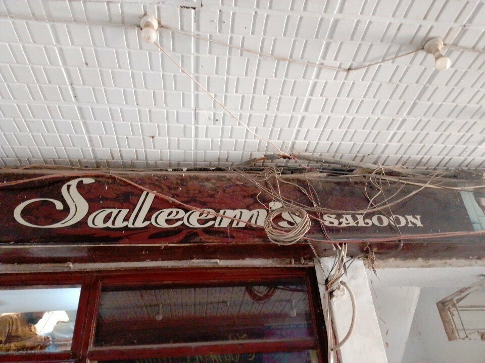 Hairdresser Saleem, Karachi, photo