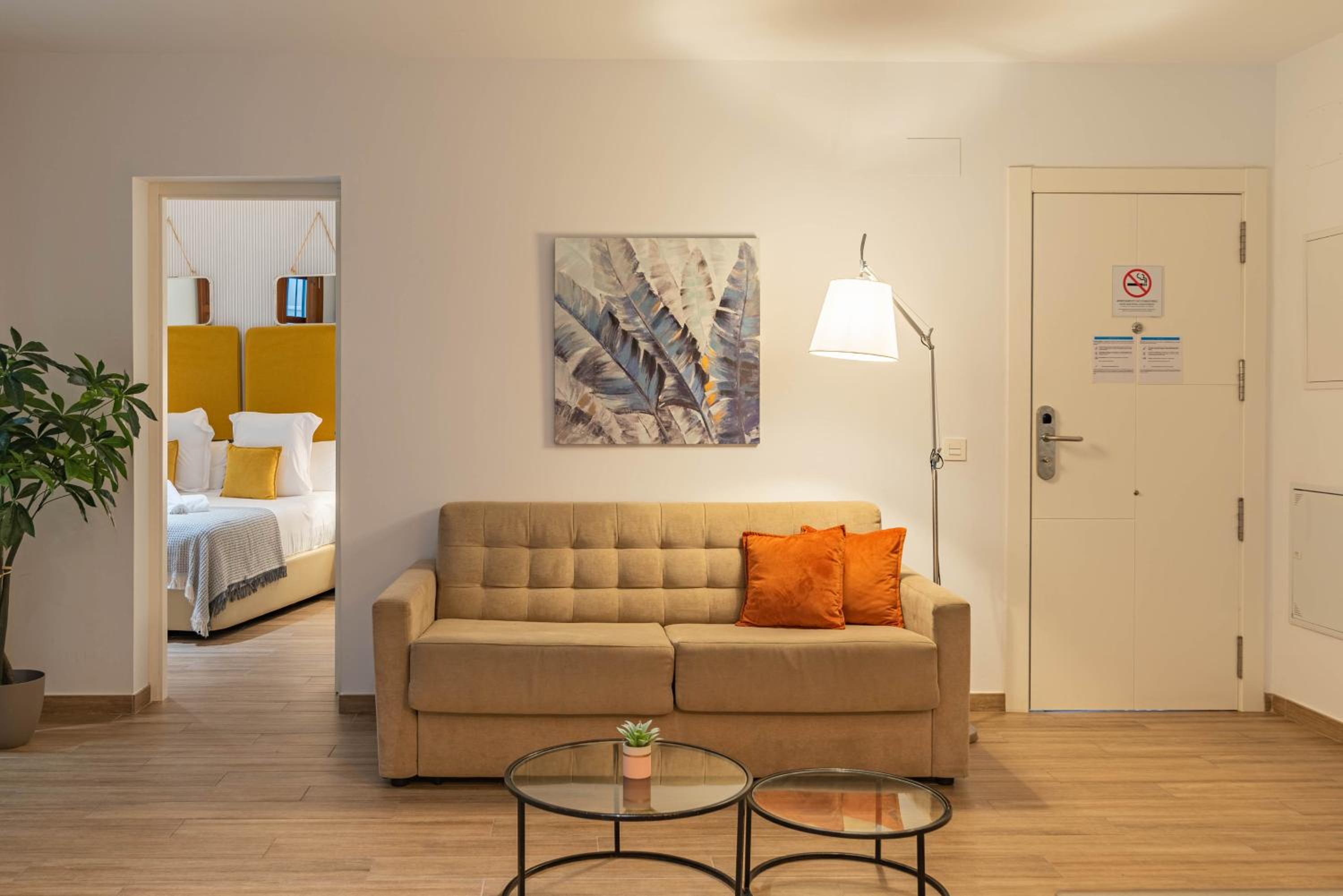 Фото Feelathome Mártires Apartments