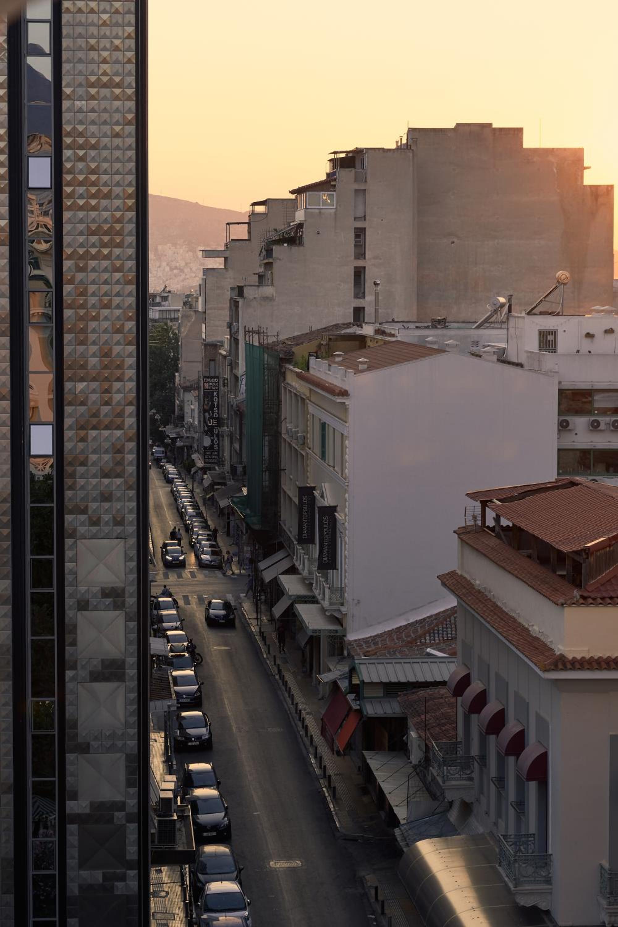 Фото Athens Mansion Luxury Suites