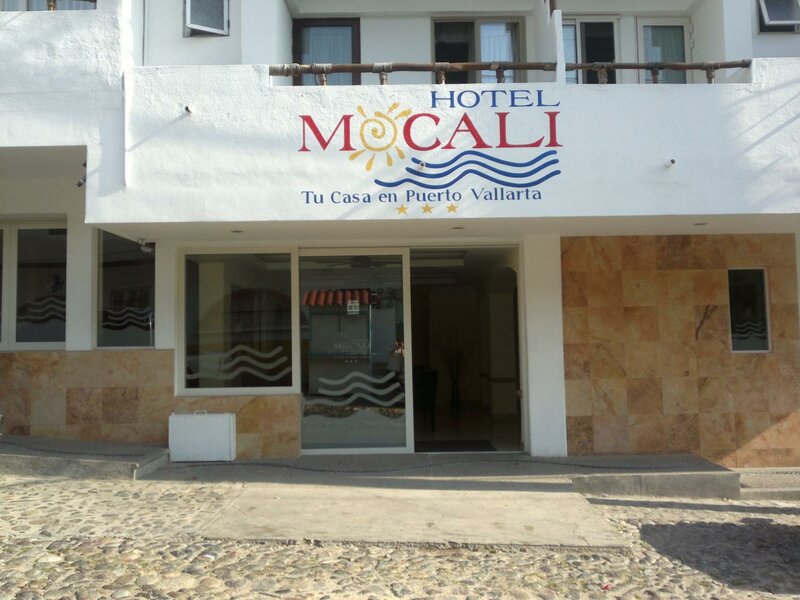 Гостиница Hotel Mocali в Пуэрто-Вальярта