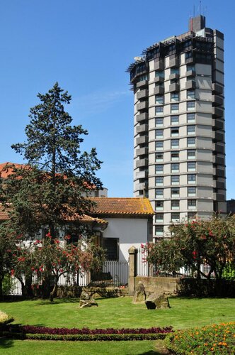 Гостиница Hotel Dom Henrique в Порту