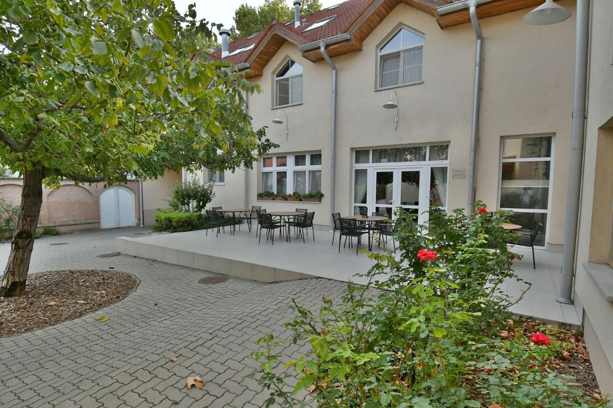 Фото Hotel Platan