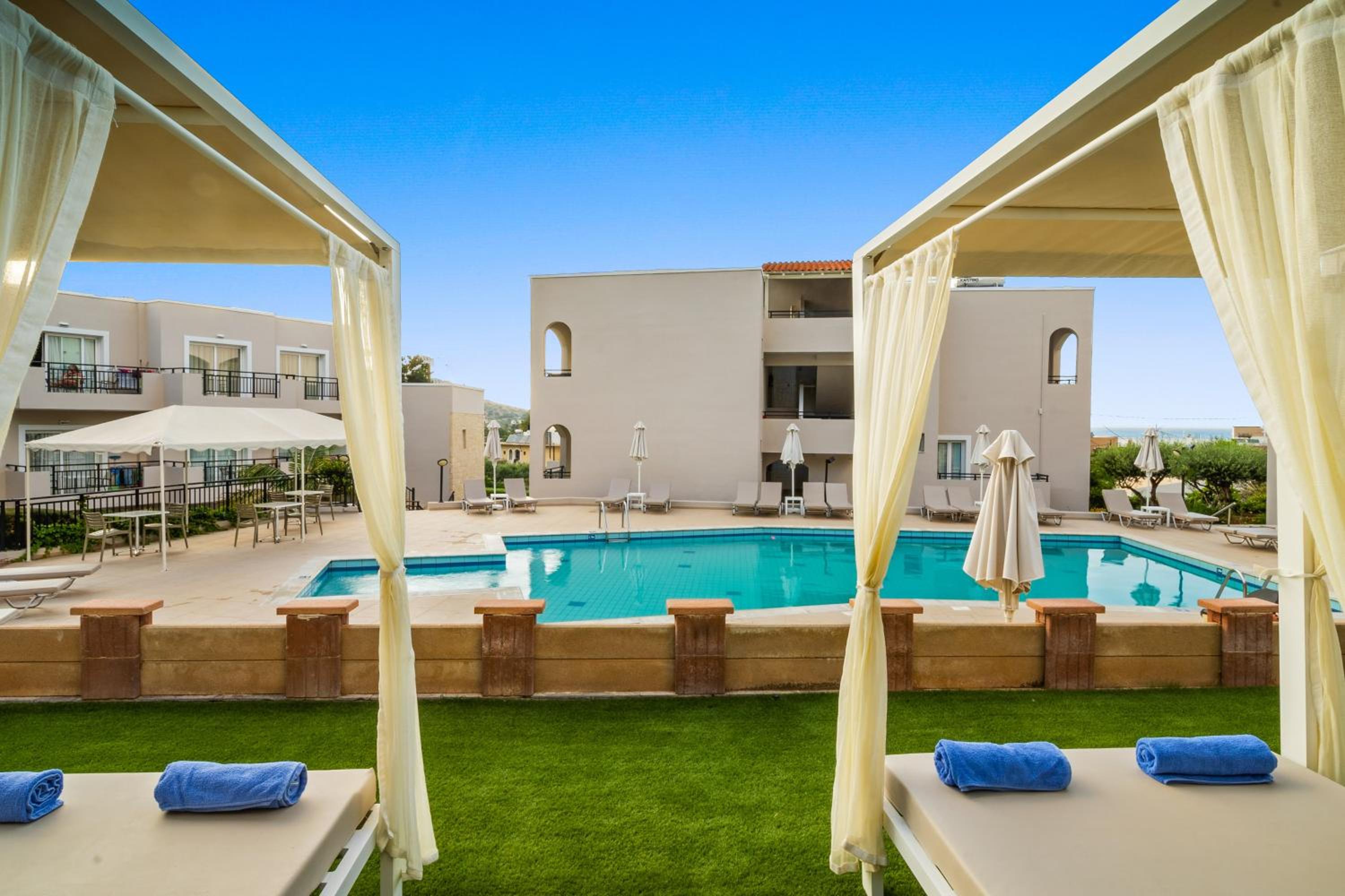 Фото Rainbow Apartments