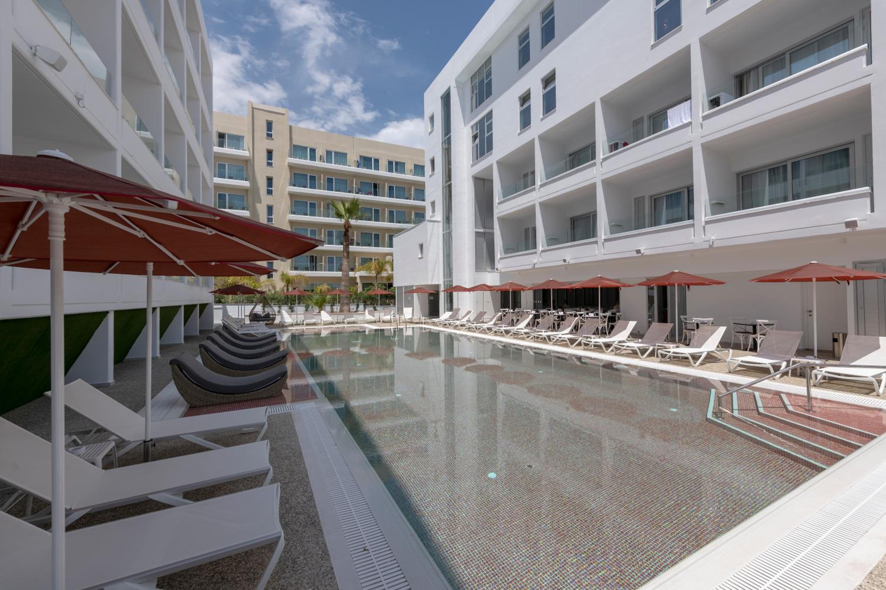 Фото Kokkinos Boutique Hotel